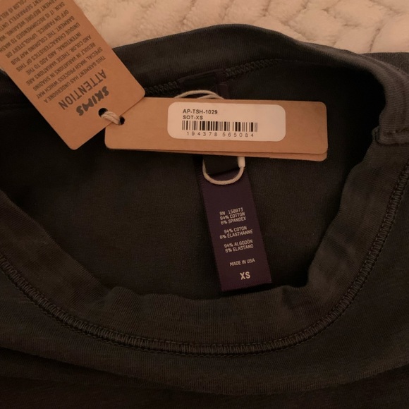 SKIMS Outdoor T-Shirt Soot - Picture 2 of 2